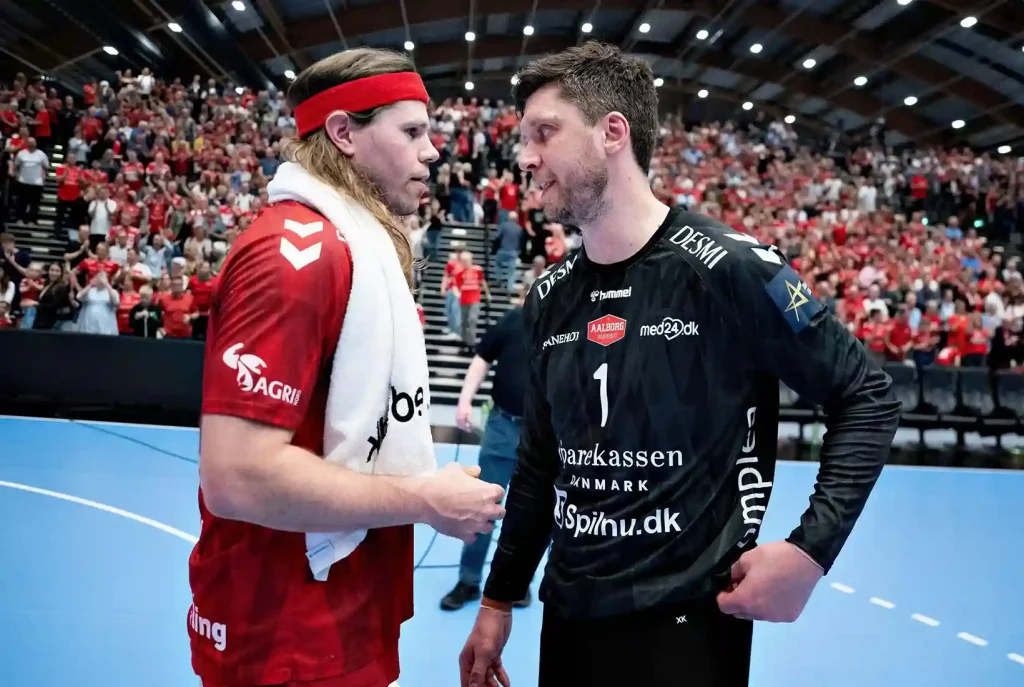 Niklas Landin og Mikkel Hansen efter sejren i EHF Champions League playoff herrehåndboldkamp overfor Telekom Veszprém HC.